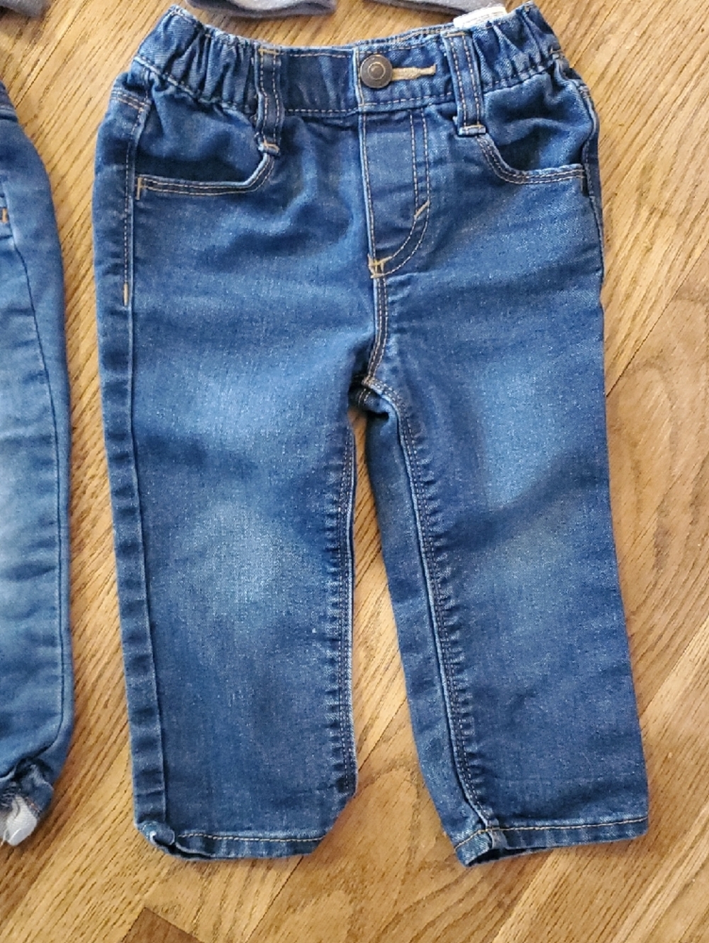 Cat & Jack Boys Blue Denim Jogger & Jeans Set - Picture 3 of 13